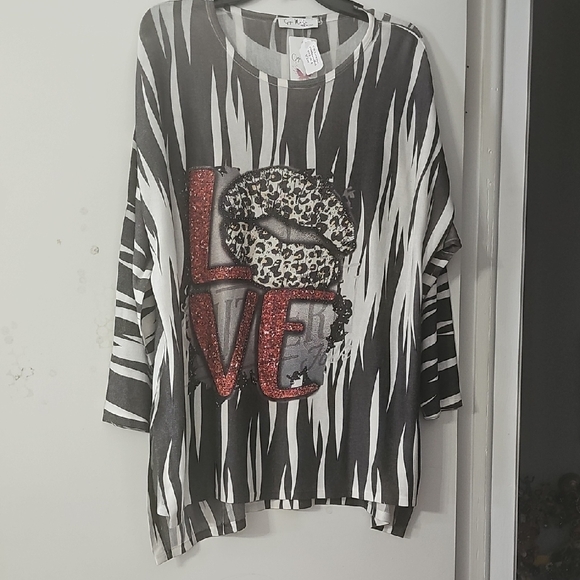 Women's Black and White Zebra Print Top - Picture 1 of 5